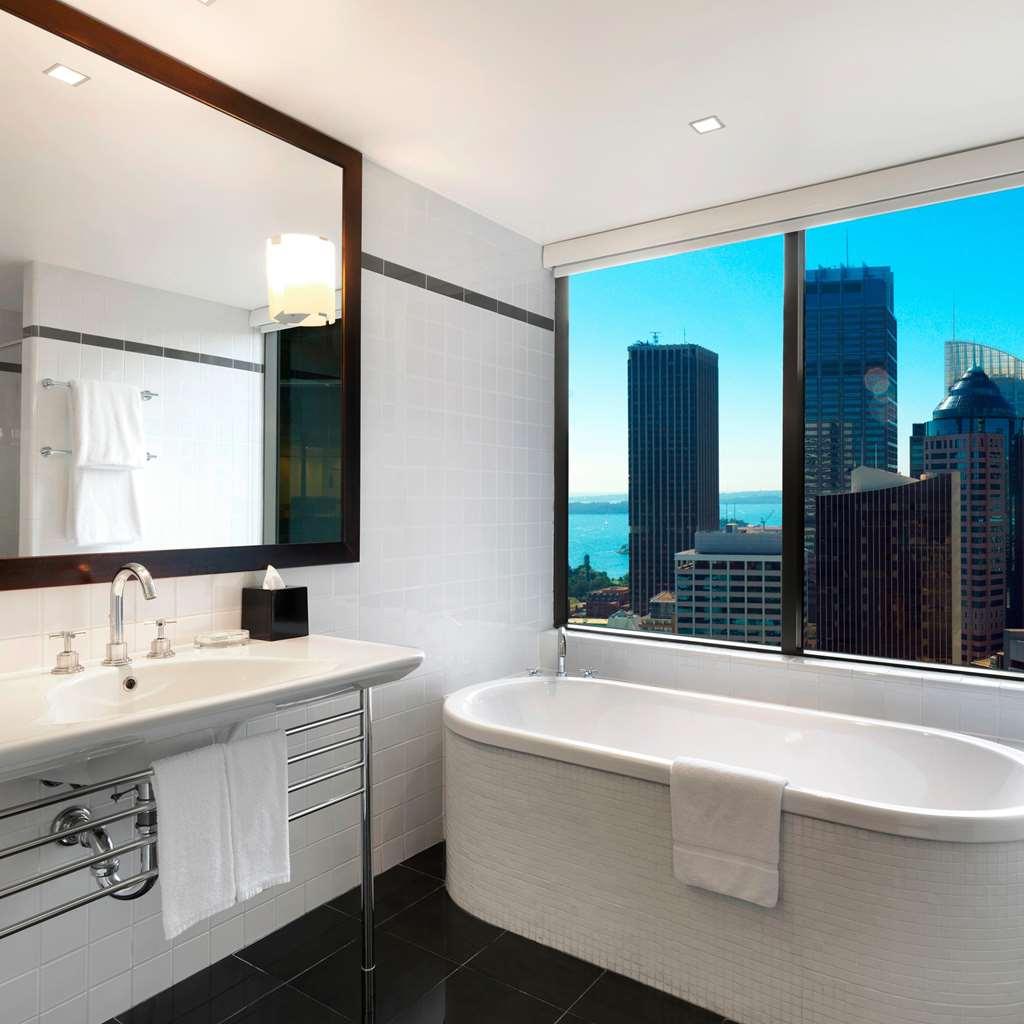 Amora Jamison Hotel 5*